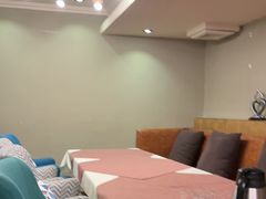 -意卡菲·欢乐聚会餐厅(华侨店)