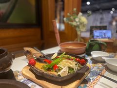 -云海肴·汽锅鸡·云南代表菜(天山百盛优客店)
