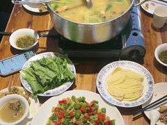 -桑吉林新派藏餐·汤锅·川菜