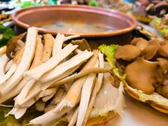 -菌海森林·非遗野生菌火锅(西山区滇池路摩根道店)