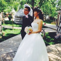 lisamoon婚纱礼服高级定制-Lisamoon礼慕纱婚纱礼服高级定制