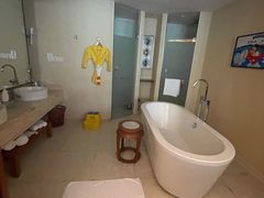 -三亚亚龙湾雅高美爵酒店