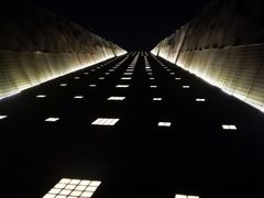 -南京眼步行桥