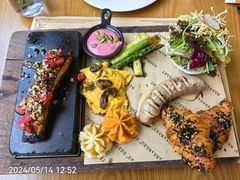 -Mark&Mars Restaurant