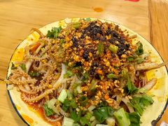 -拈签一笑黄牛肉辣卤串串