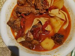 新疆大盘鸡-巴扎美食·新疆菜·西域歌舞表演餐厅(新疆大厦店)