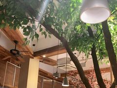 -蜜桃餐厅·伴山(湖滨商业街店)