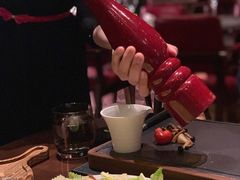 -恰餐厅及酒吧 CHAR Bar & Grill (北京丽都皇冠假日店)