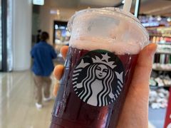 -星巴克臻选(南京金茂览秀城店)