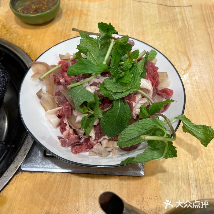 榕江牛瘪牛肉火锅图片