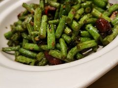-山楂树融合菜餐厅