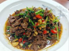 -湖南人家湘菜馆(镇江路店)