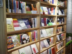 -猫的天空之城概念书店(束河店)