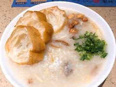 荔湾艇仔粥-点都德(春熙路群光广场店)