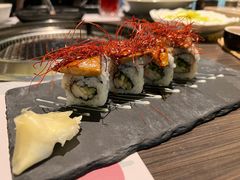 鲑鱼酪梨寿司卷-赤坂亭·M9和牛烧肉(南京江南虹悦城店)