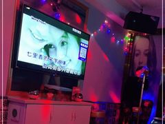 -莹乐迪量贩式KTV(祝桥店)