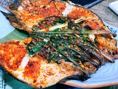 香茅草烤鱼-老滇山寨•云南特色菜•地方菜•民族风情歌舞表演(金碧店)