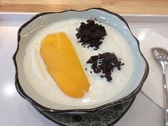 椰汁芒果黑糯米-小团圆糖水铺(襄阳南路店)