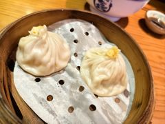 蟹粉鲜虾小笼-鑫震源·苏式大虾生煎(山塘街店)