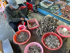 -霞涌市场海鲜摆卖区