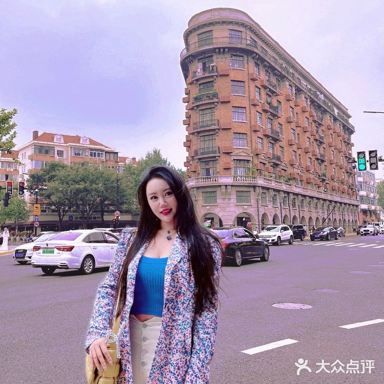 小狐来了｜上海篇｜地标打卡地，大名鼎鼎的武康路有些什么～🤔