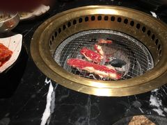 -山川小町·极番烧肉(新地假日广场店)
