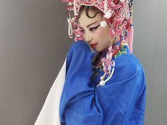 -群丽化妆摄影美甲纹绣培训学校
