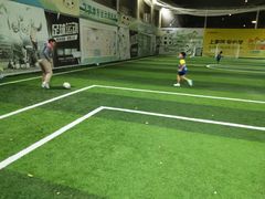 -飞梦少儿足球培训(塘桥校区)