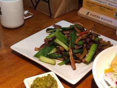 腊肉炒笋-黑鸡小馆(金源店)