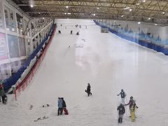 -乔波室内滑雪场