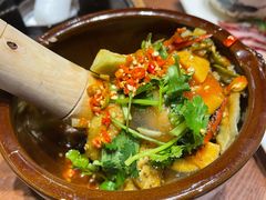 -老滇山寨•云南特色菜•地方菜•民族风情歌舞表演(金碧店)