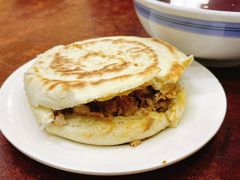 腊汁肉夹馍-汉思肴 热面皮(虬江路店)