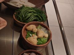 -左庭右院鲜牛肉火锅(金山万达店)
