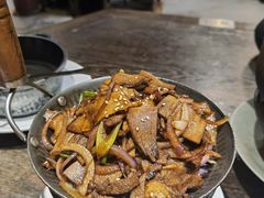 火爆牛舌-魁盛居百年鲁菜馆(县西巷店)