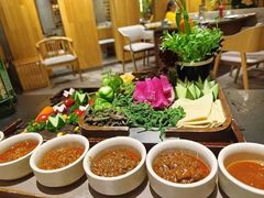 -蘸小院铁锅炖·蘸酱菜·东北菜(怀远门店)