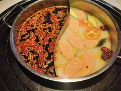 -二荆条·蜀鲜汇城市森林火锅