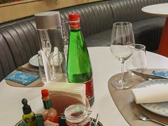 -斯普汇生蚝牛排馆(中骏世界城店)