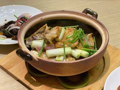 姜葱啫鱼头-香港百合居(LCM置汇旭辉广场店)