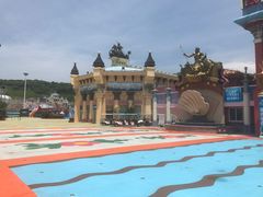 -平湖九龙山乐满地水上乐园