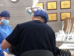 -上海仁爱医院口腔科 · 种植