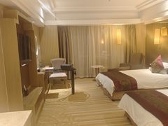 -南京双门楼宾馆(盐仓桥地铁站阅江楼店)