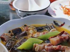 -七的湖·晚芳亭·阳澄湖农家菜·大闸蟹(莲花岛店)
