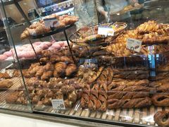 -巴黎贝甜(大宁国际商业广场店)