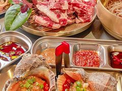 -围炉肉舍•炭烤活鳗•丹东海鲜烤肉(步行街店)