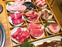 -青瓦炭韩潮烤肉(花园道店)
