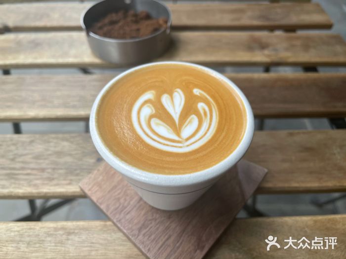 fusion coffee馥饮咖啡(九眼桥店)澳式白咖啡图片