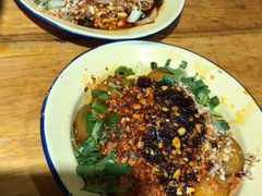 -拈签一笑黄牛肉辣卤串串