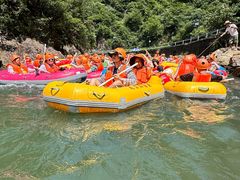 -安吉龙王山峡谷漂流