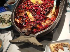 -江边城外烤全鱼(世茂广场店)