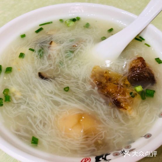 一挑香面线糊花生汤